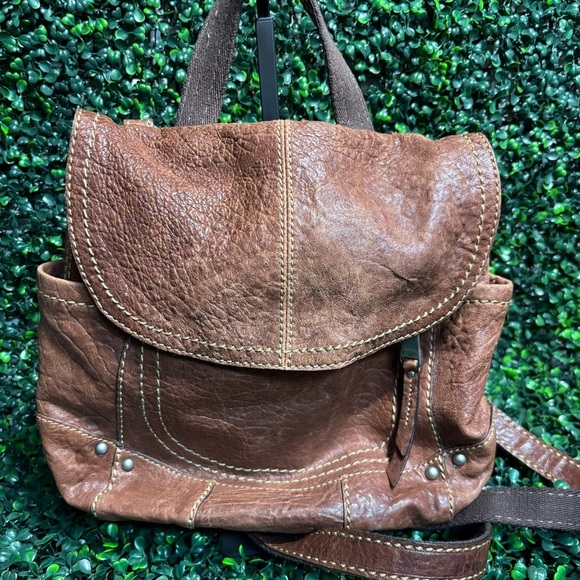 FOSSIL BROWN LEATHER IT CAN BE USED AS SHOULDER/BACKPACK - Picture 12 of 16